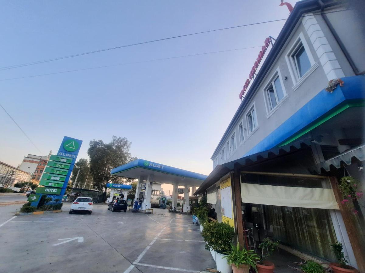 Hotel Megniar Lushnjë Eksteriør billede